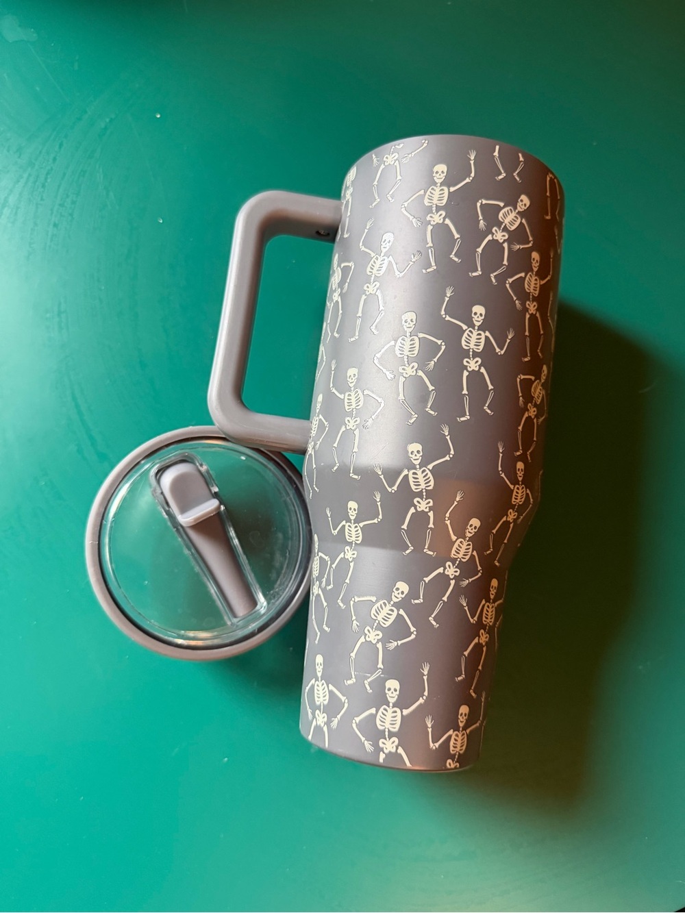 HydroJug 32oz Travel Mug with Dancing Skeletons - Charcoal/White - Picture 2 of 2